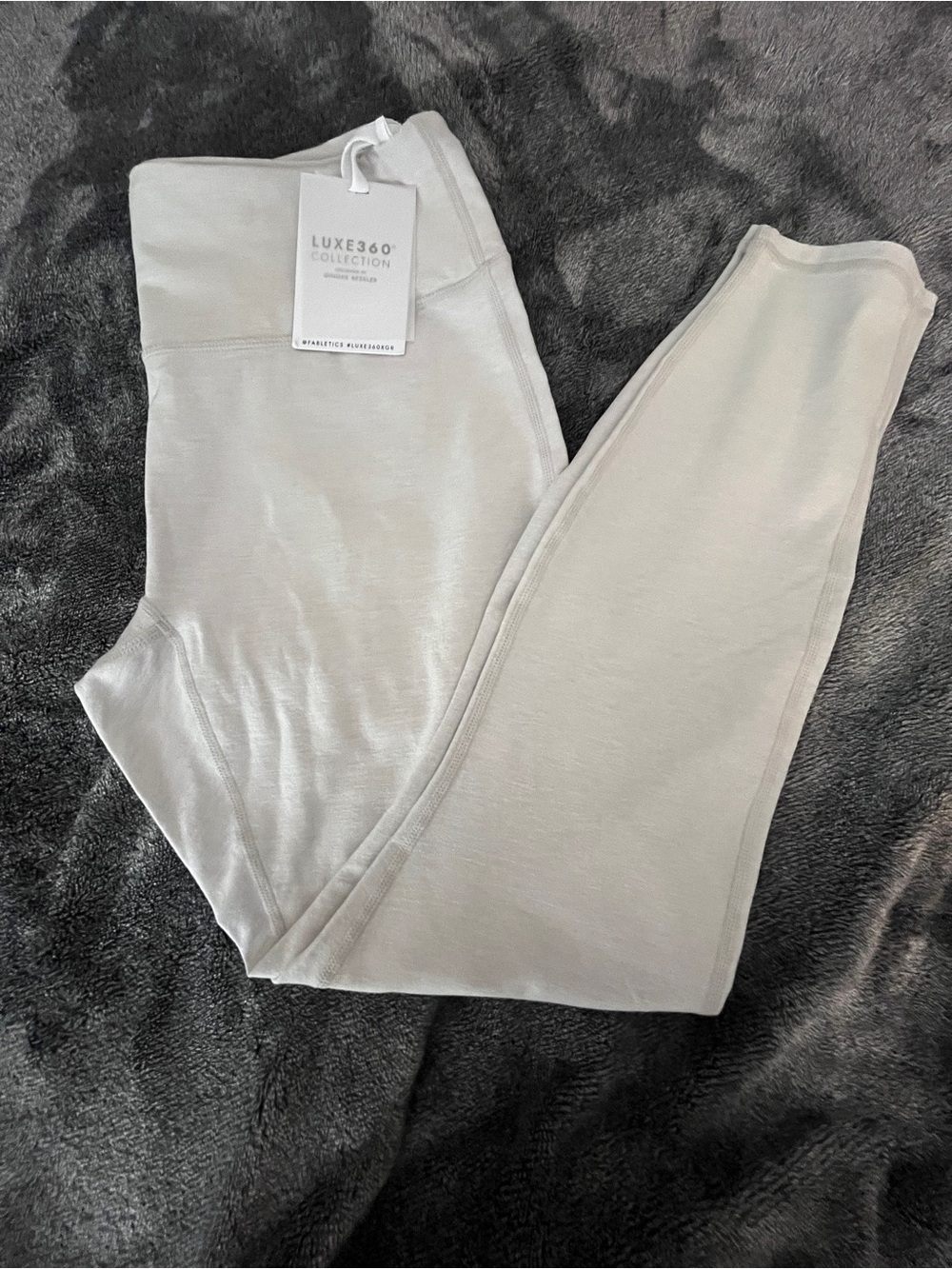 Fabletics Luxe360 Heatherflex Legging Ivory Heather Buttery Soft Large